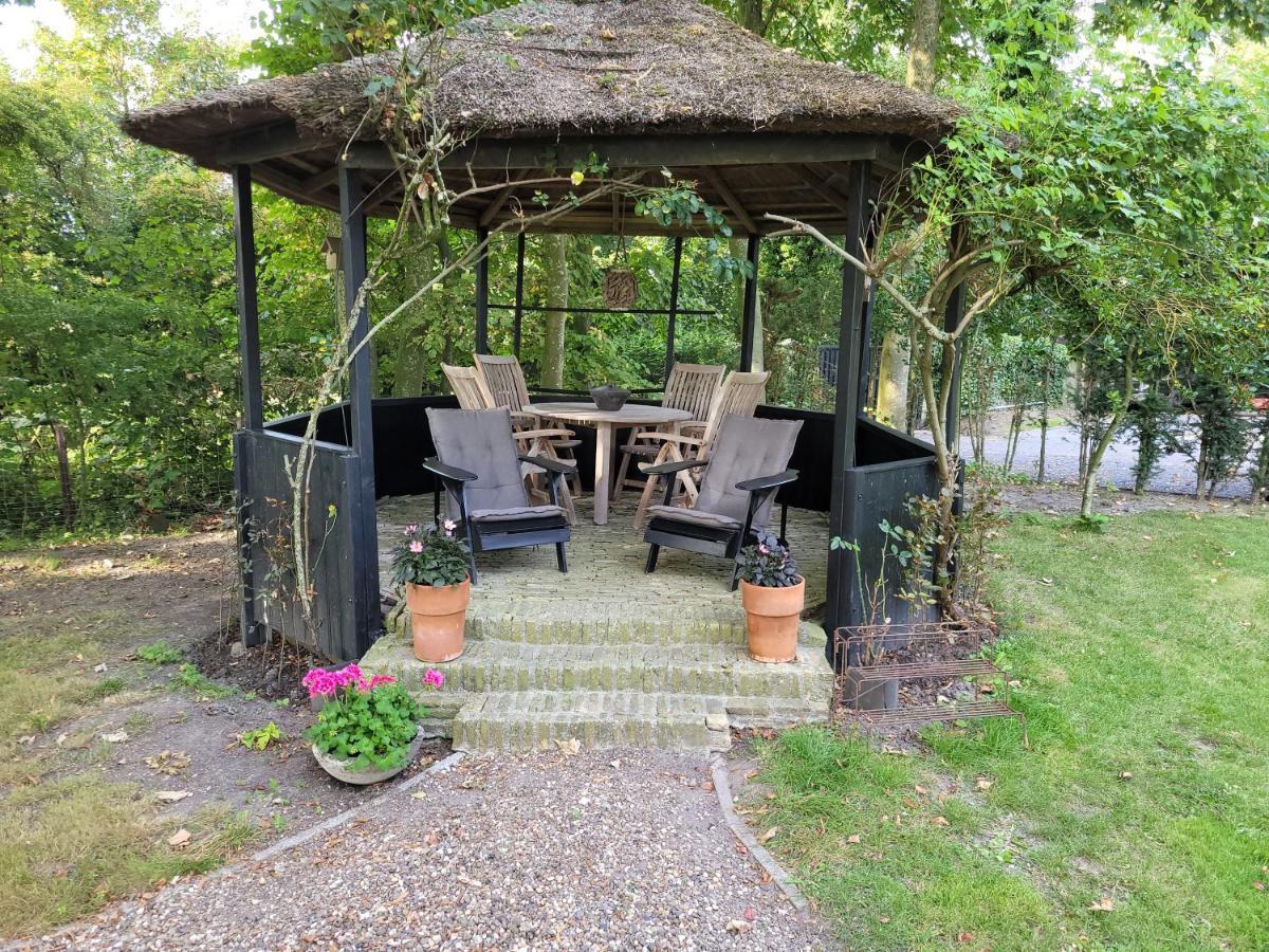 Pastorie Waaxens Bed & Breakfast Luaran gambar